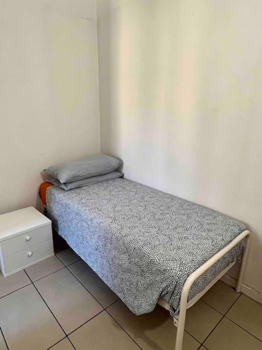 Tarra Place Milan Extérieur photo