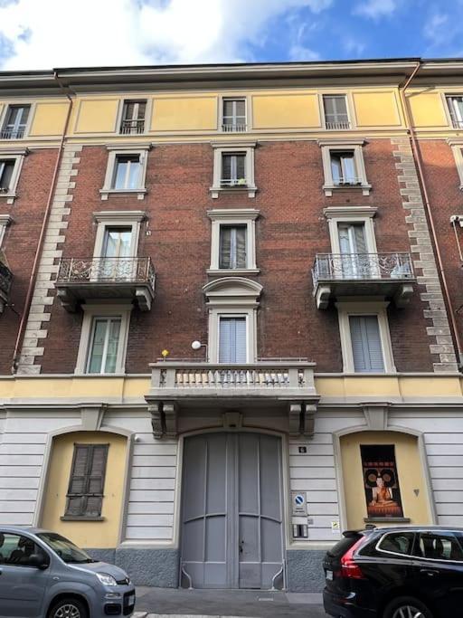 Tarra Place Milan Extérieur photo